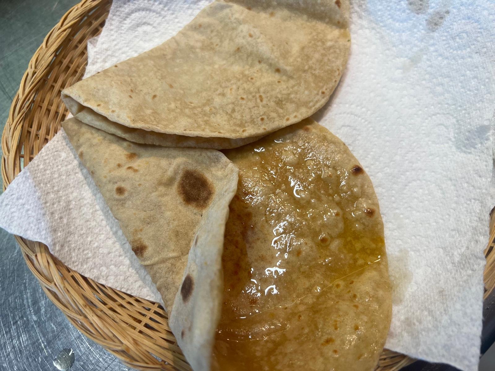 Ghee Shakkar & 2 Rotis